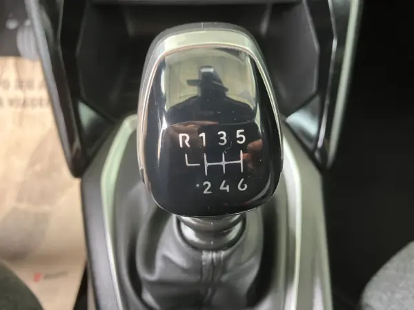 Peugeot 2008 1.2 PureTech Style 16