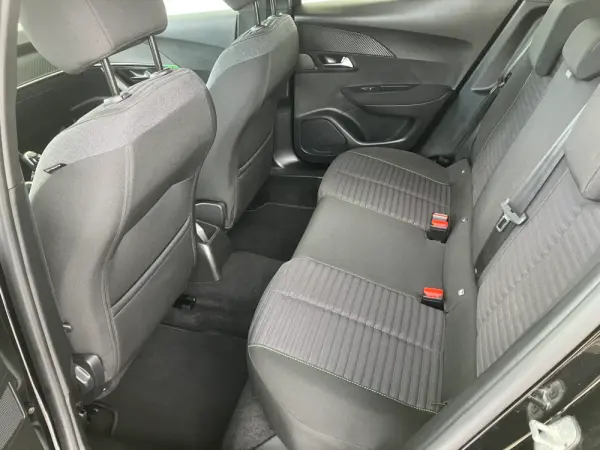 Peugeot 2008 1.2 PureTech Style 28