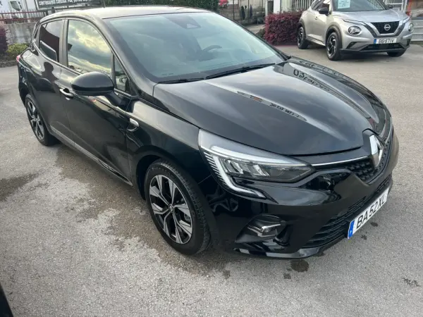 Renault Clio 1.0 TCe Limeted (2023-2025) 1