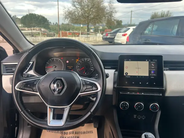 Renault Clio 1.0 TCe Limeted (2023-2025) 17