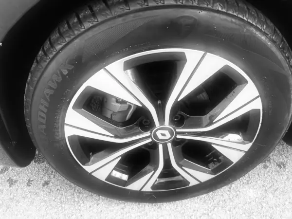 Renault Clio 1.0 TCe Limeted (2023-2025) 28