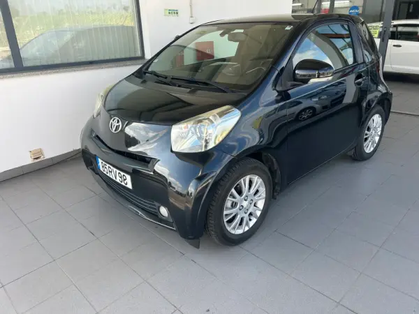 Toyota iQ 1.0 VVT-i 2 EP+NAVI+Bluetooth 2