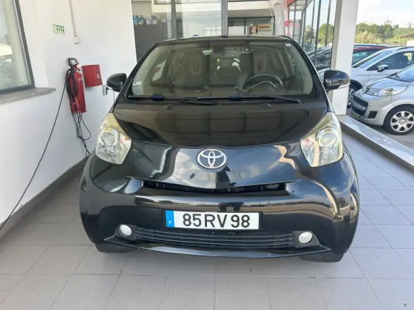 Toyota iQ 1.0 VVT-i 2 EP+NAVI+Bluetooth 3