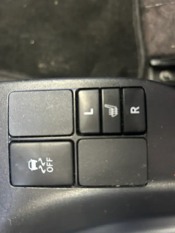 Toyota iQ 1.0 VVT-i 2 EP+NAVI+Bluetooth 19