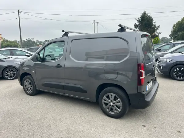Peugeot Partner 1.5 BlueHDi Premium Standard Plus 6