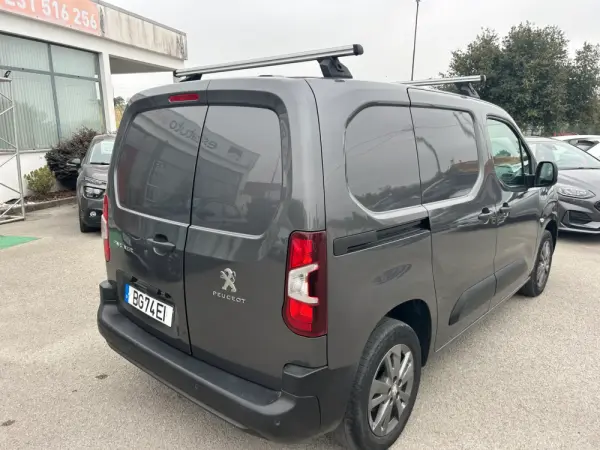 Peugeot Partner 1.5 BlueHDi Premium Standard Plus 7