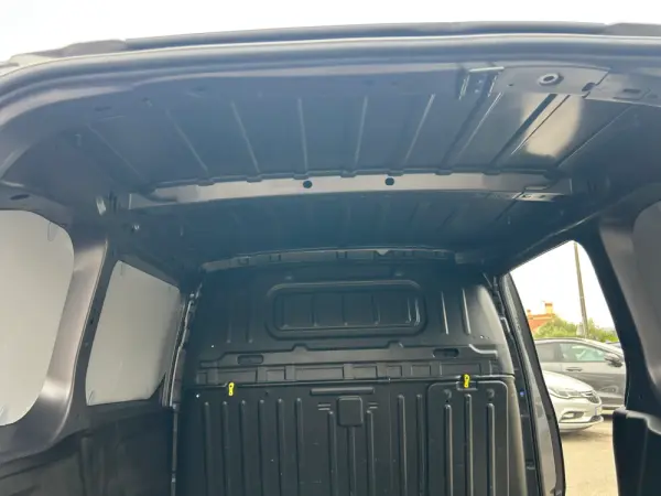 Peugeot Partner 1.5 BlueHDi Premium Standard Plus 12