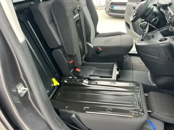 Peugeot Partner 1.5 BlueHDi Premium Standard Plus 15