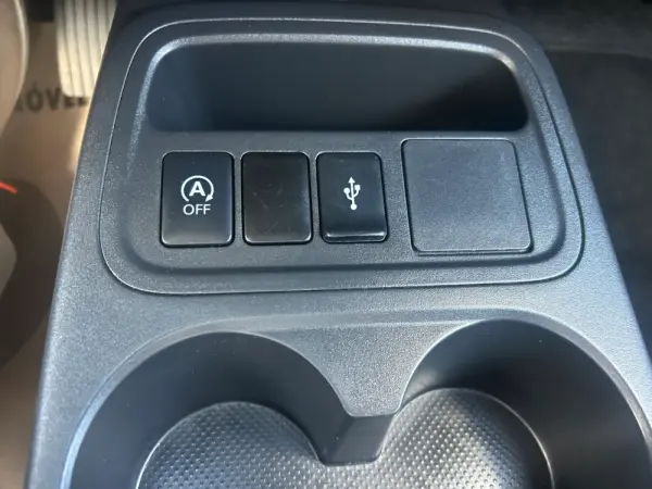 Mitsubishi Space Star 1.2 Connect Edition 26