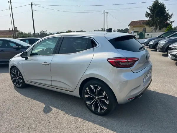 Renault Clio 1.0 TCe Techno 8