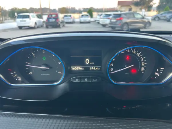 Peugeot 2008 BlueHDi FAP 120 STOP & START Allure 23
