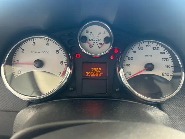 Peugeot 207 1.4 16V Sportium 16