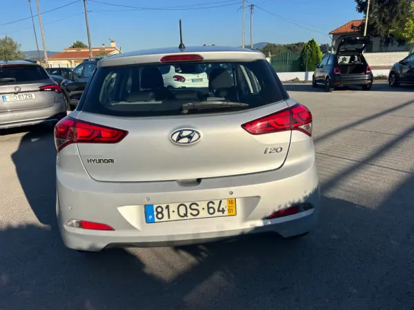 Hyundai i20 1.1 CRDi Comfort+Pack Look+JLL16 8