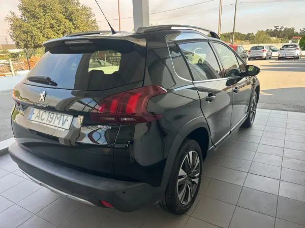 Peugeot 2008 BlueHDi FAP 120 STOP & START Allure 7