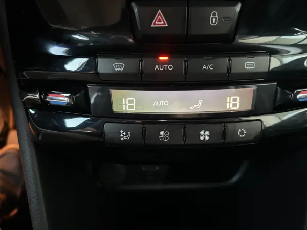 Peugeot 2008 BlueHDi FAP 120 STOP & START Allure 30