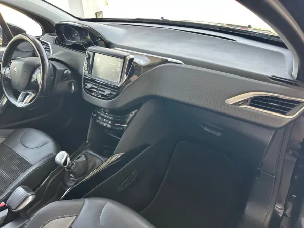 Peugeot 2008 BlueHDi FAP 120 STOP & START Allure 27