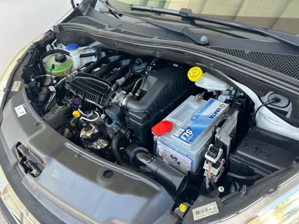 Peugeot 208 1.2 PureTech Allure 37