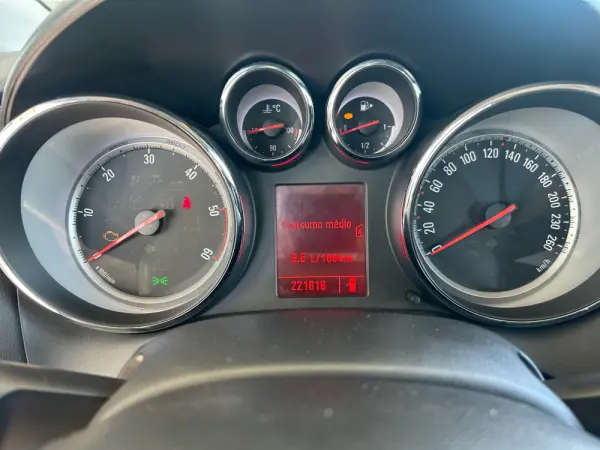 Opel Astra 1.7 CDTi Cosmo 9