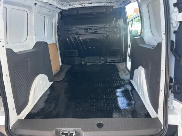 Ford Transit Connect 23