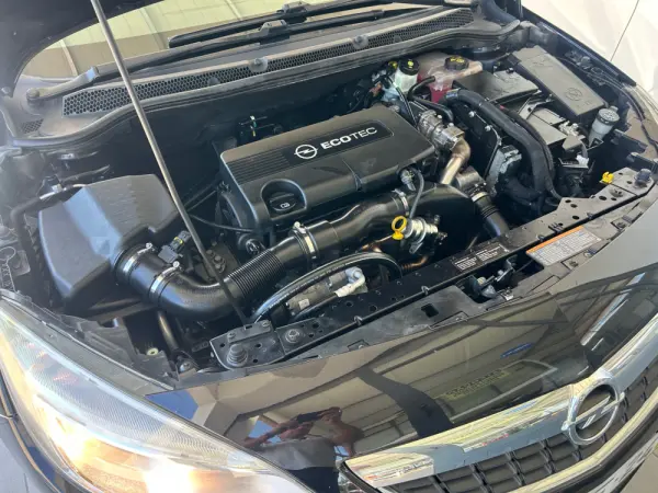 Opel Astra 1.7 CDTi Cosmo 23