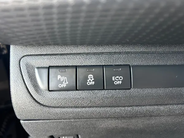 Peugeot 2008 BlueHDi FAP 120 STOP & START Allure 37