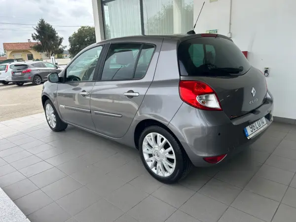Renault Clio 1.5 dCi Dynamique S 9