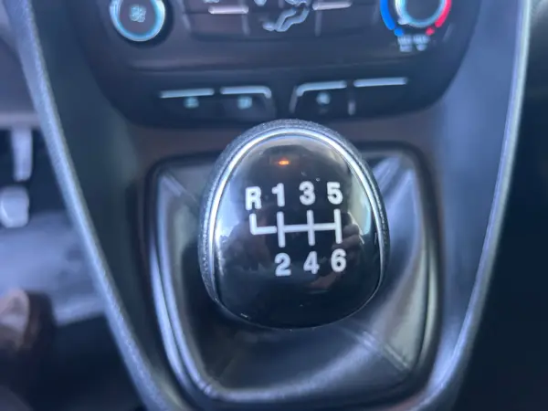 Ford Transit Connect 25