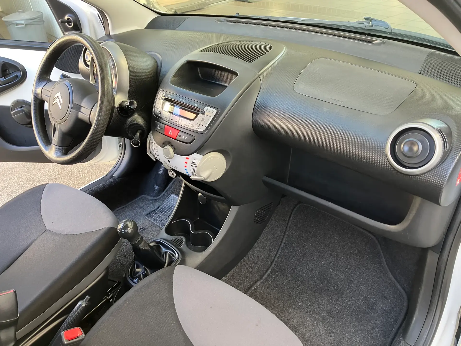 Citroen C1 1.0 Attraction 16