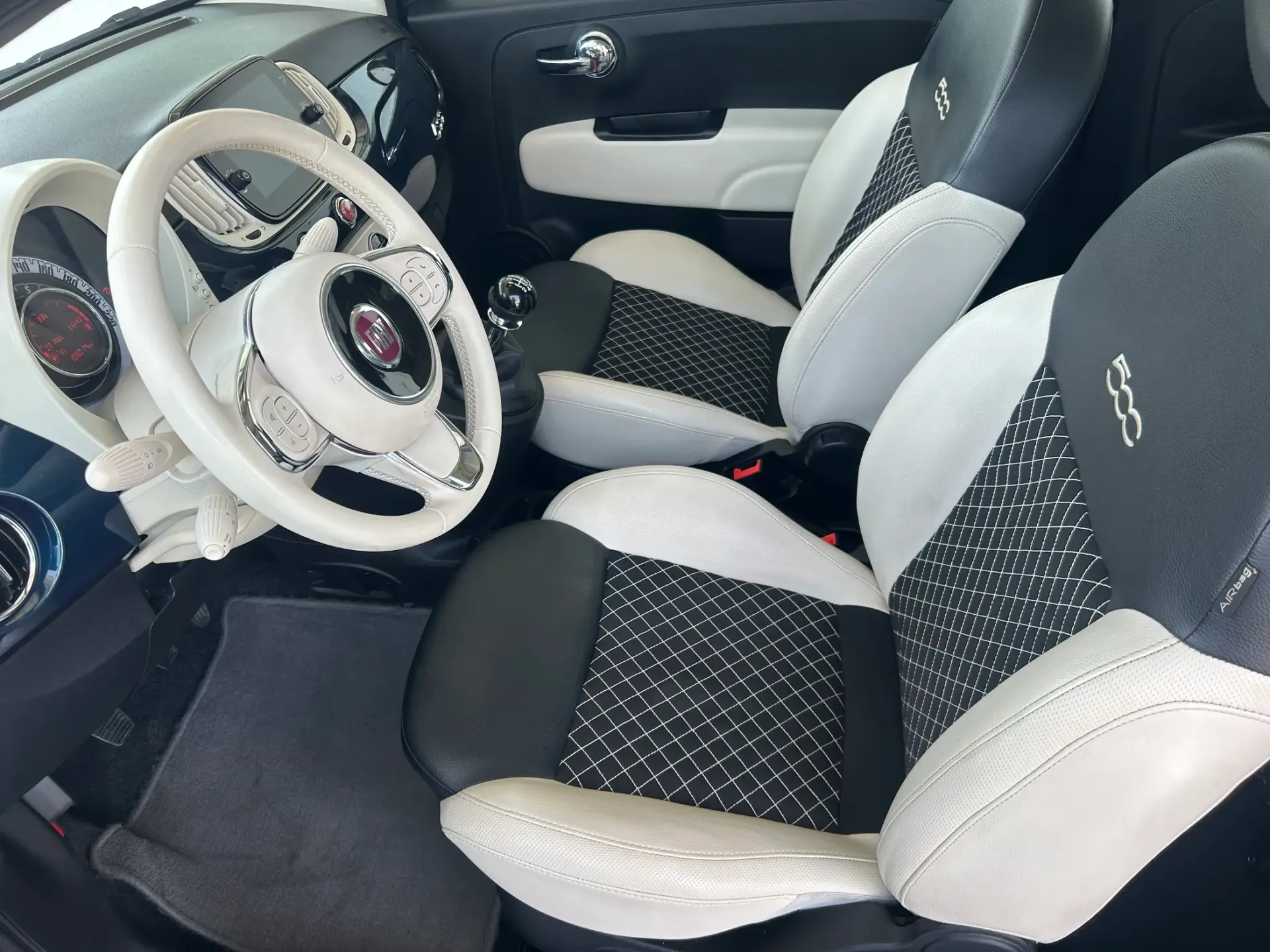 Fiat 500 Hibrido Dolcevita 28