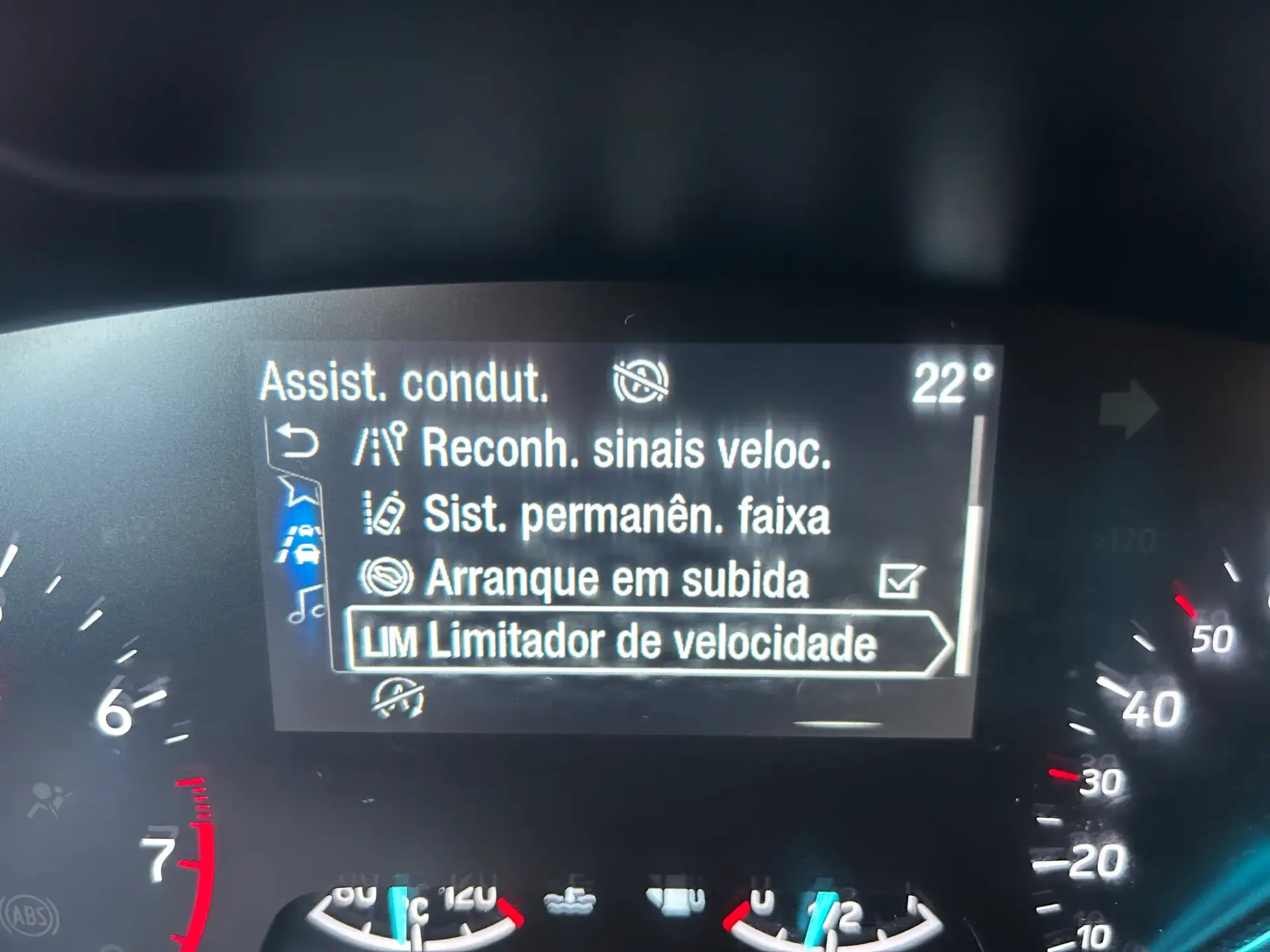 Ford Focus SW ECOBOOST  Connected 2023 125 CV 14