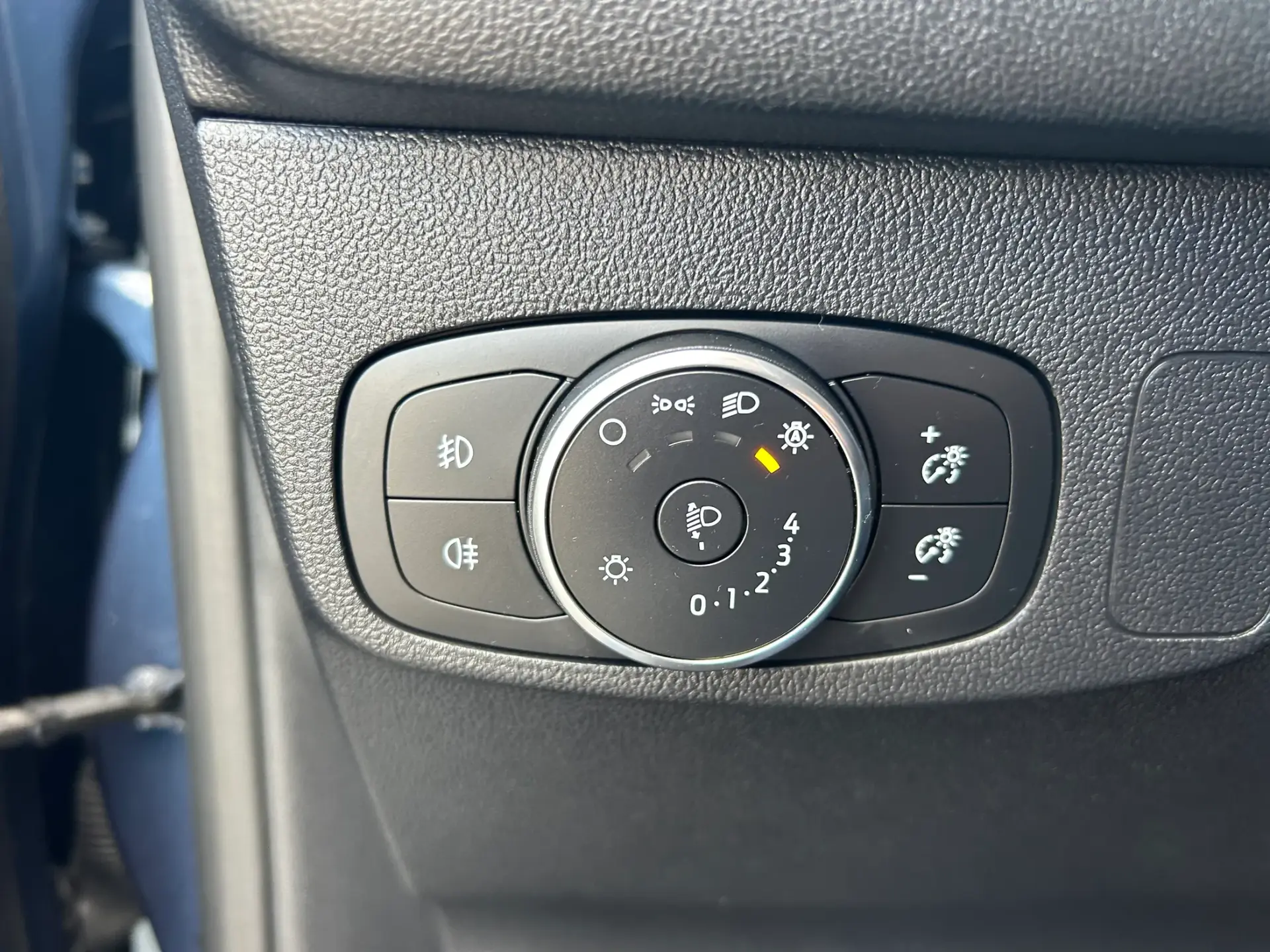 Ford Focus SW ECOBOOST  Connected 2023 125 CV 33