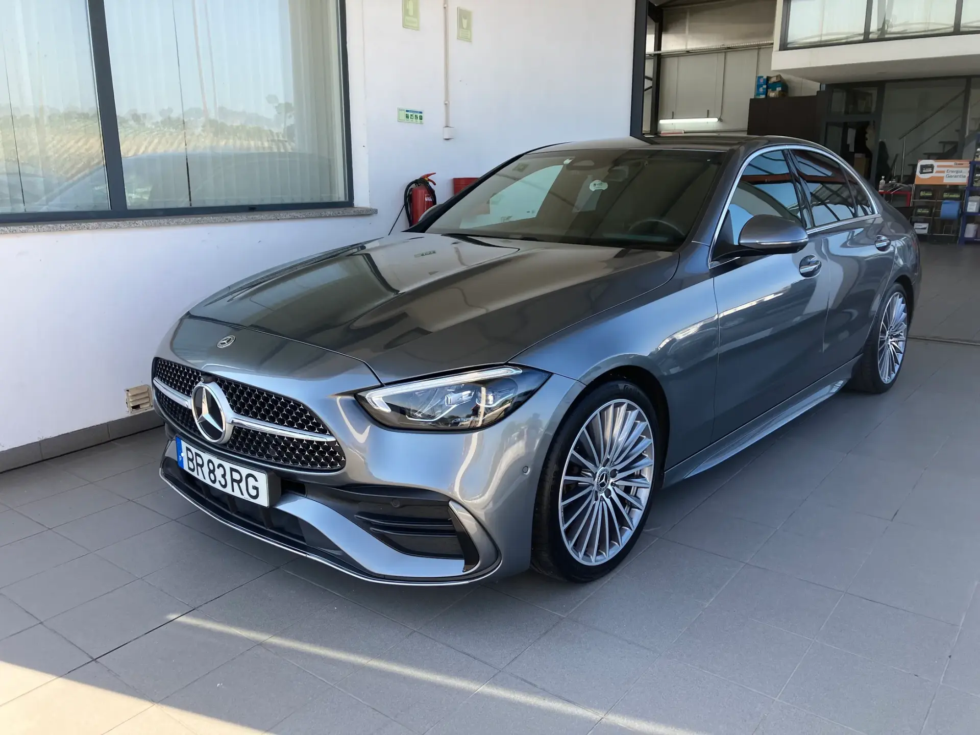 Mercedes-Benz C 180 BERLINA HB+AUTO AMG+360+PELE+J19 1
