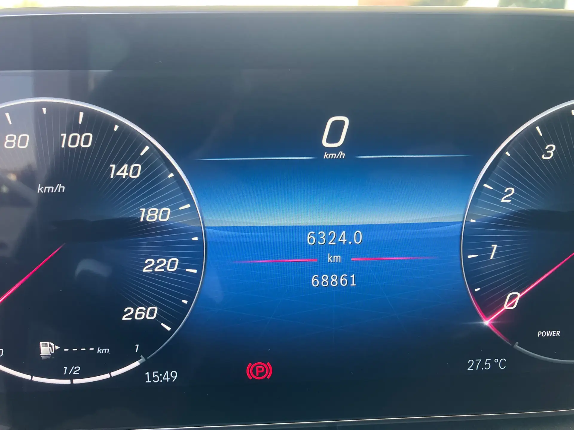 Mercedes-Benz C 180 BERLINA HB+AUTO AMG+360+PELE+J19 9