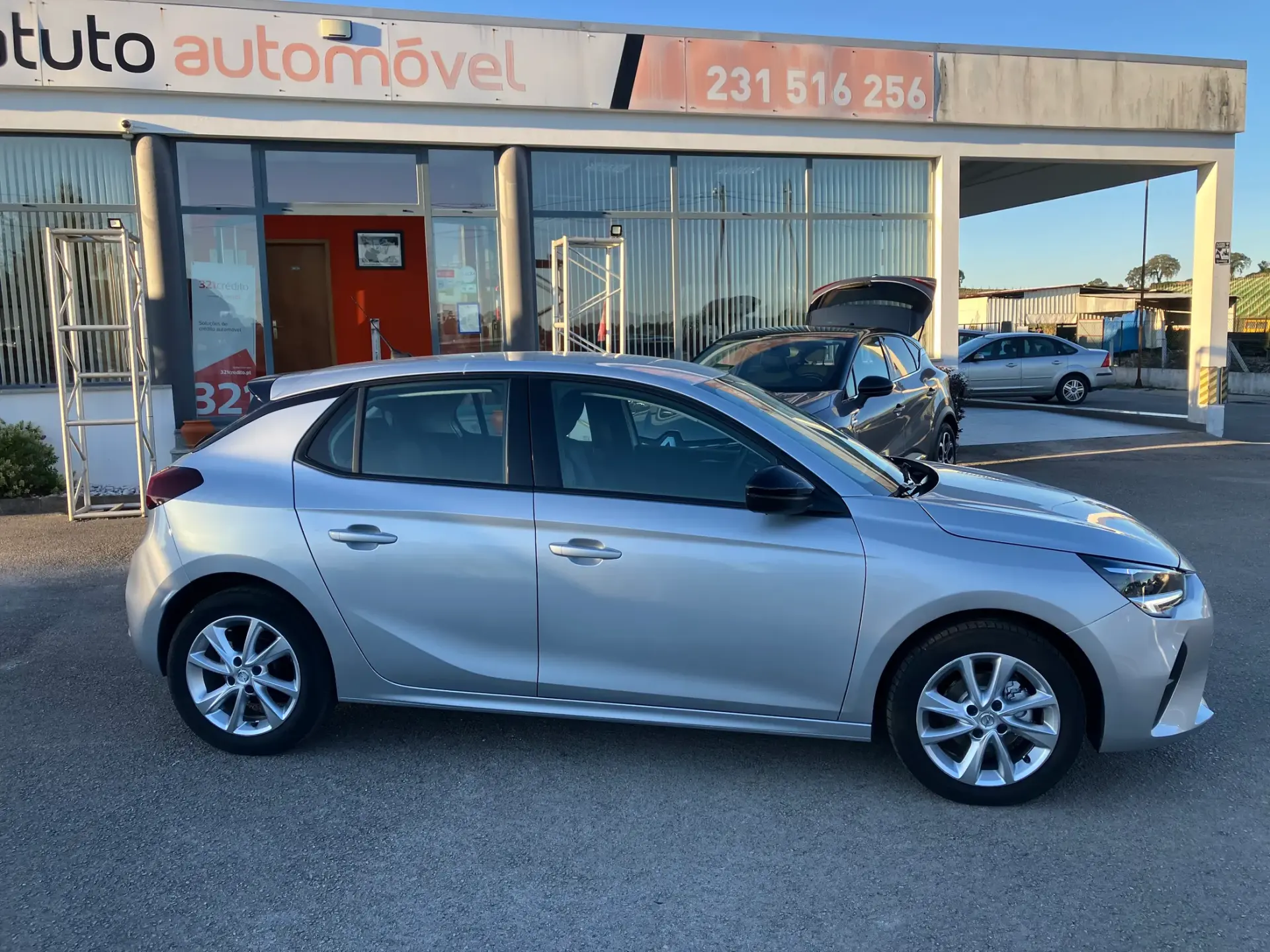Opel Corsa 1.2 Edition 3