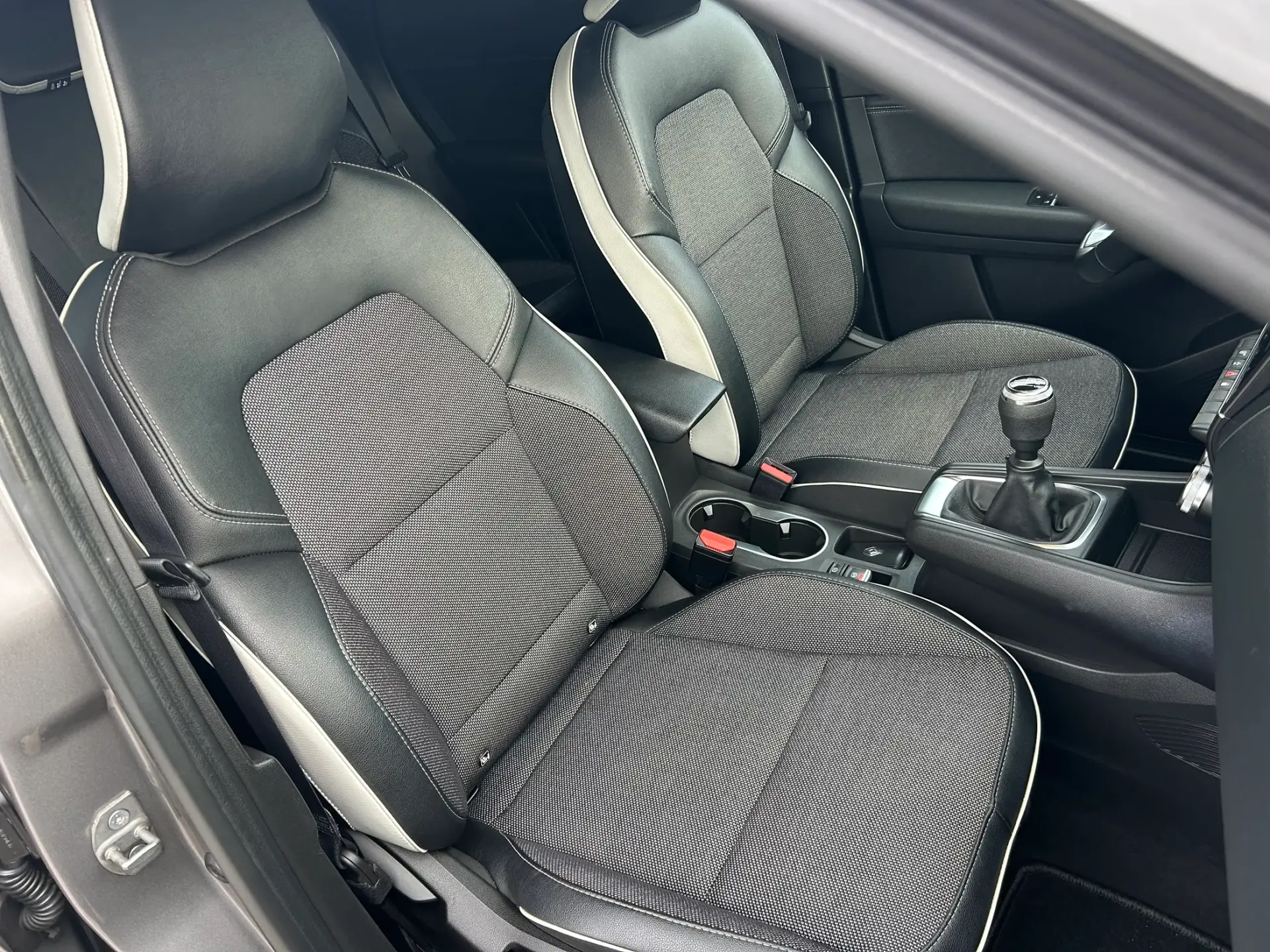 Renault Captur 1.0 TCe Intense 91 CV 29