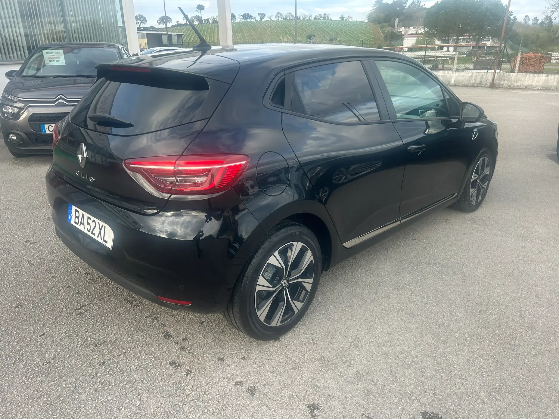 Renault Clio 1.0 TCe Limeted (2023-2025) 8