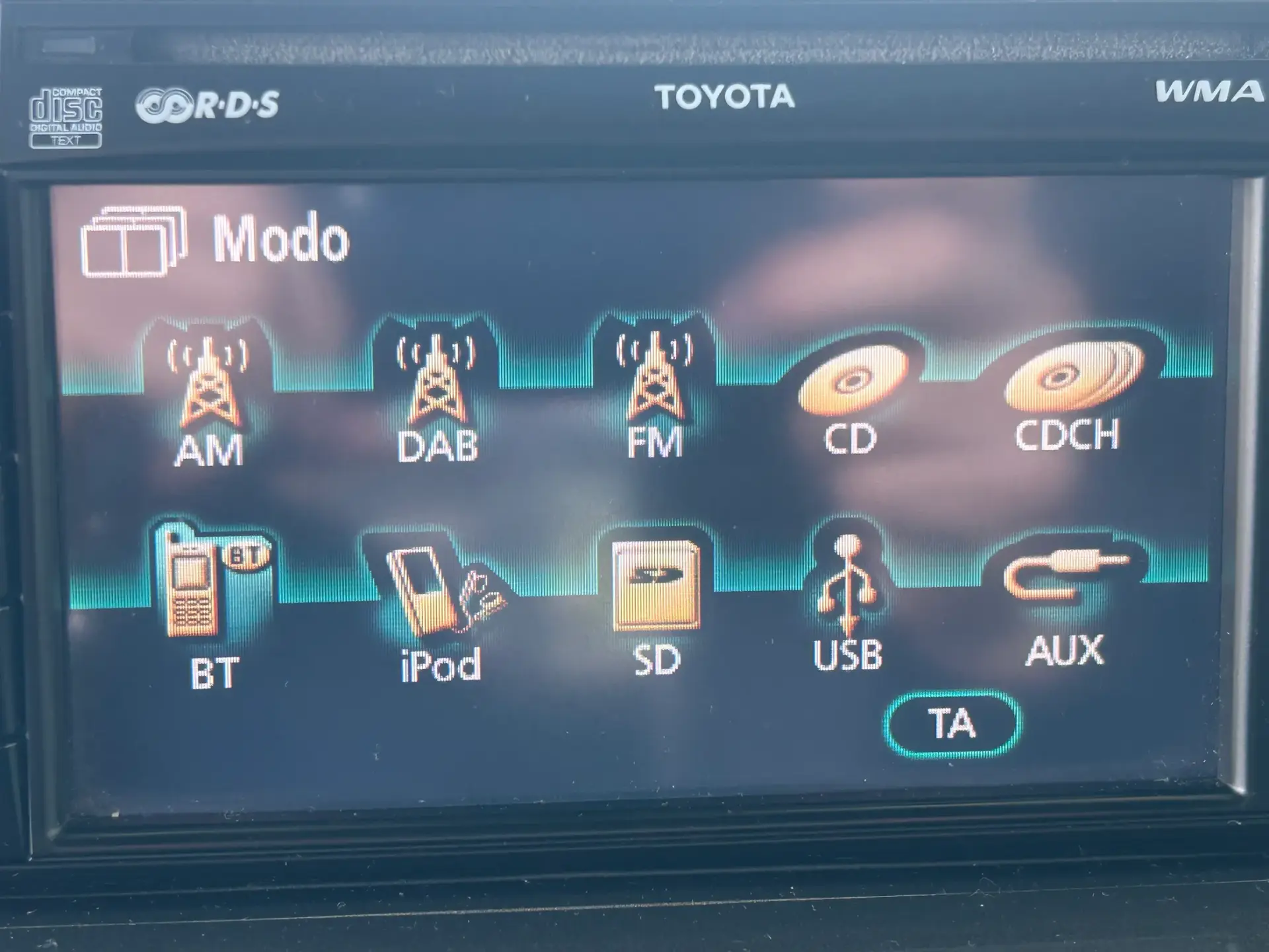 Toyota iQ 1.0 VVT-i 2 EP+NAVI+Bluetooth 15