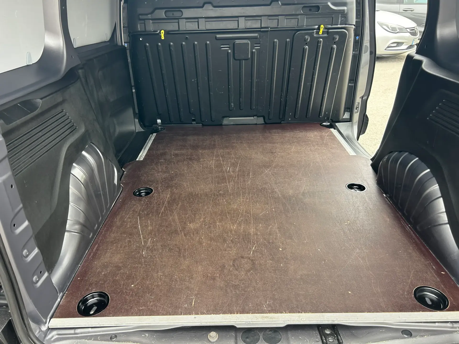 Peugeot Partner 1.5 BlueHDi Premium Standard Plus 11