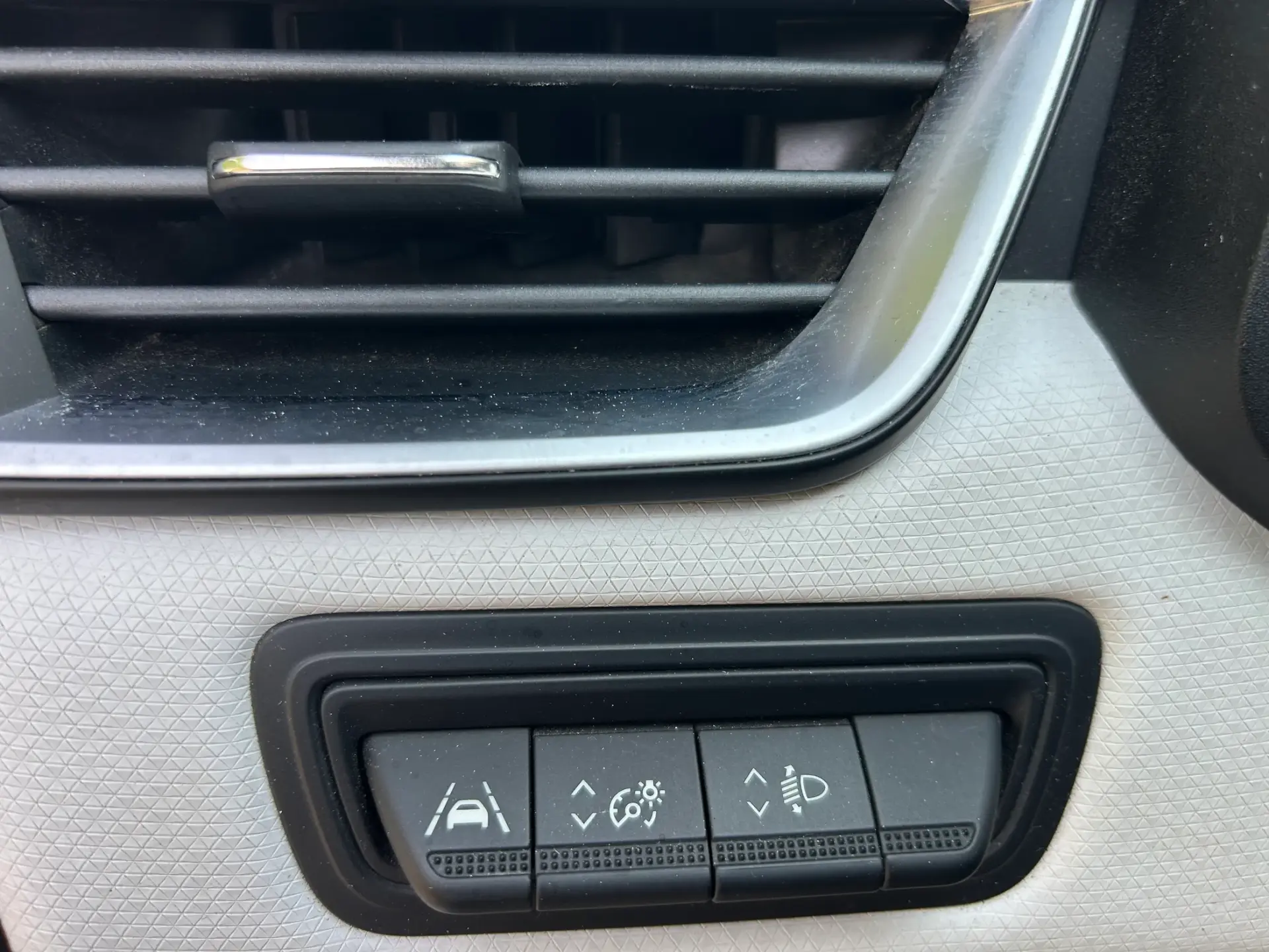 Renault Clio 1.0 TCe Techno 44