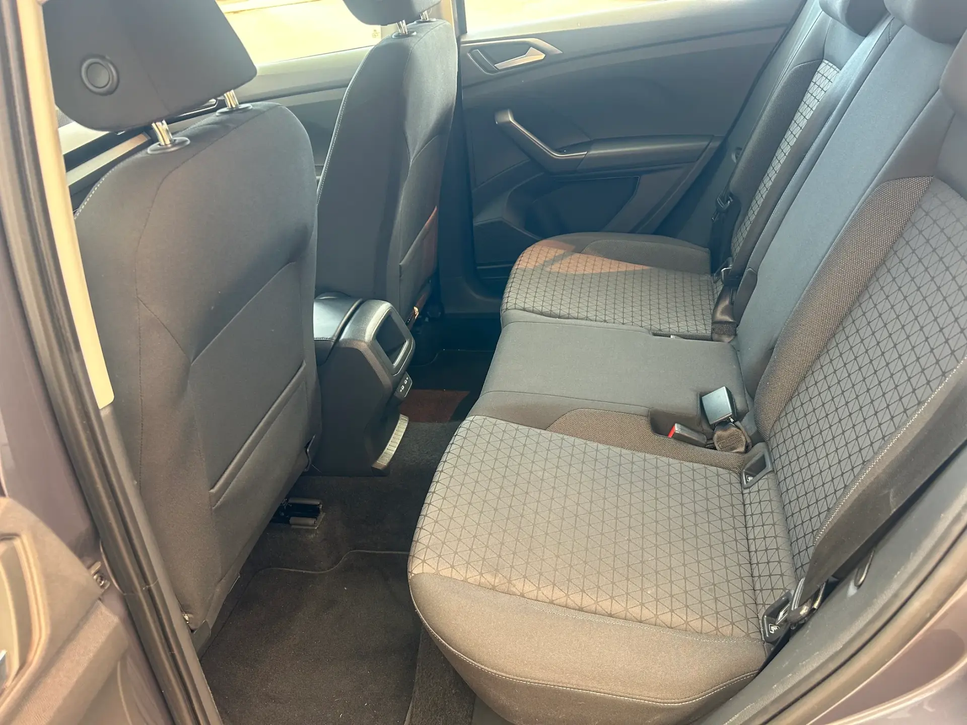 Volkswagen T-Cross 1.0 TSI Style DSG 26