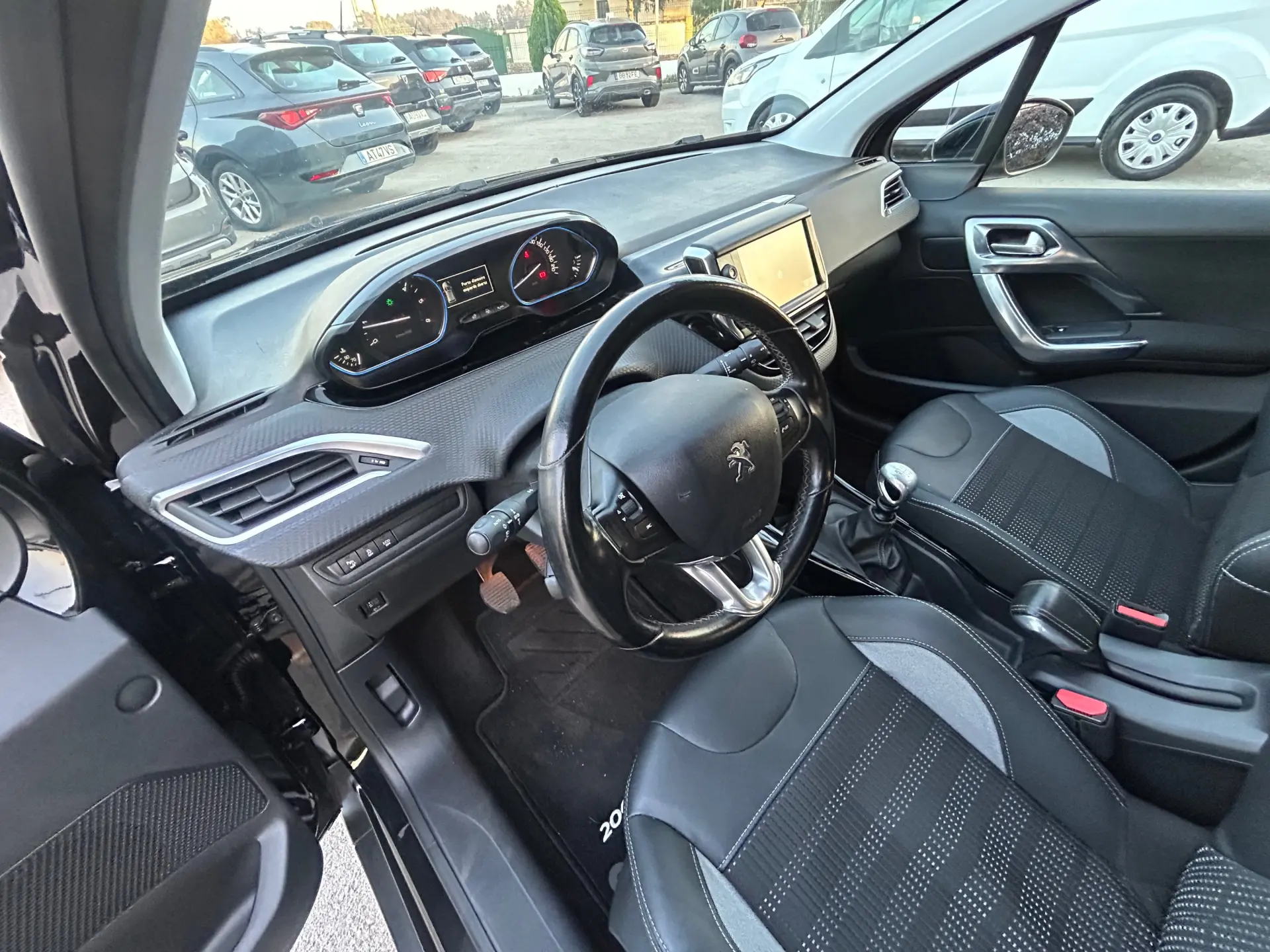 Peugeot 2008 BlueHDi FAP 120 STOP & START Allure 24