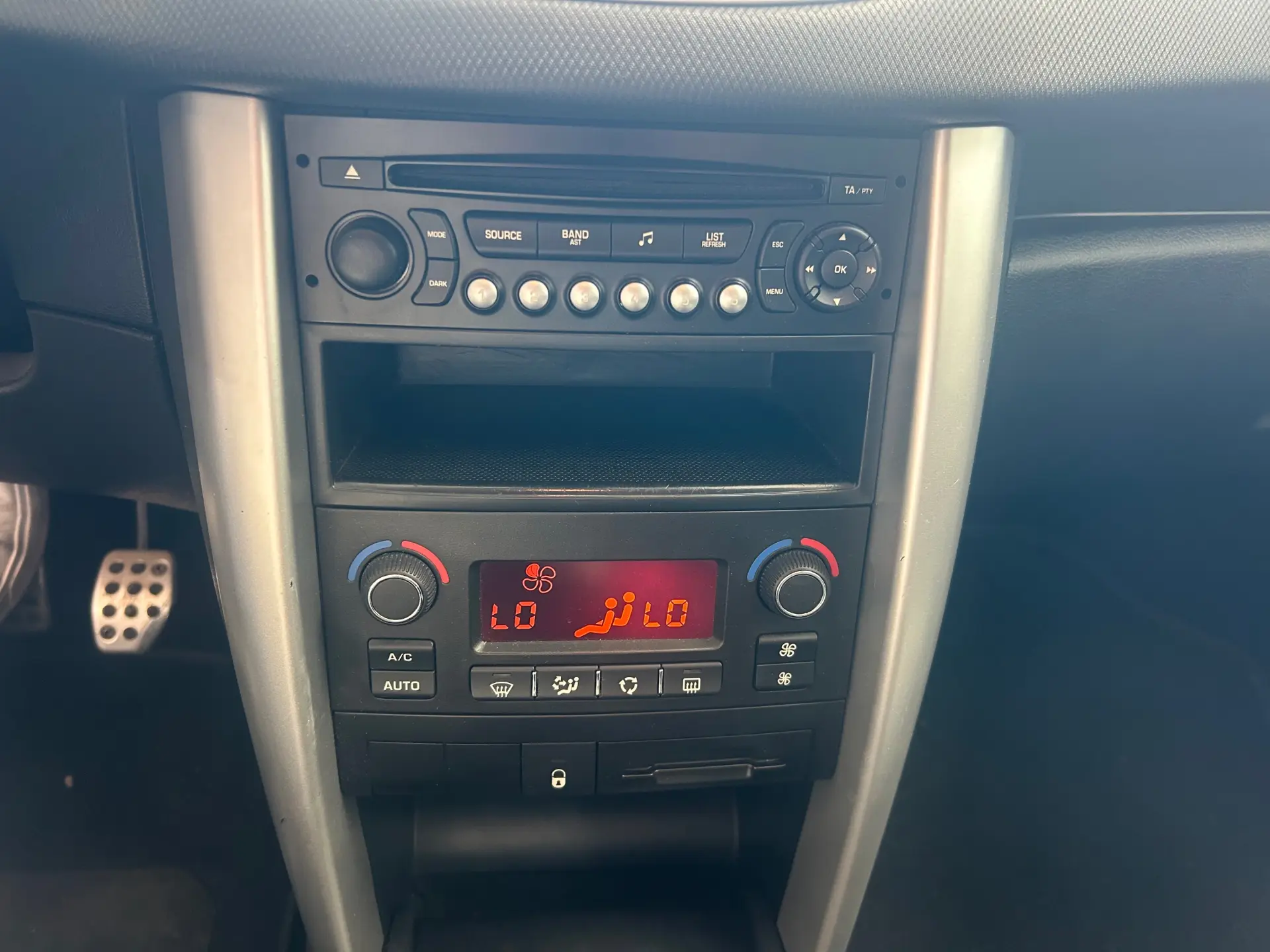 Peugeot 207 1.4 16V Sportium 15