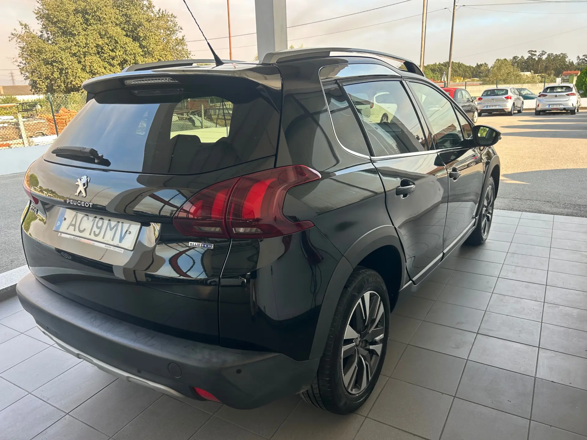 Peugeot 2008 BlueHDi FAP 120 STOP & START Allure 7