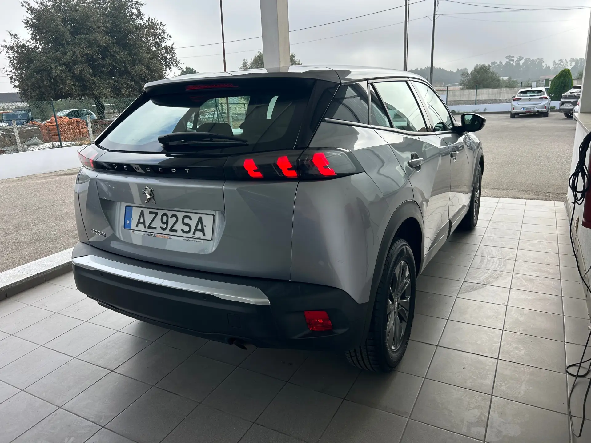 Peugeot 2008 1.2 PureTech Active Pack 9