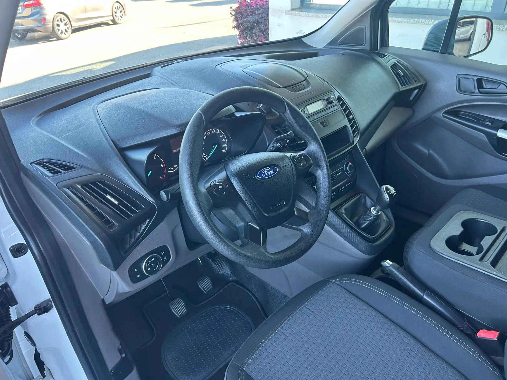 Ford Transit Connect 34