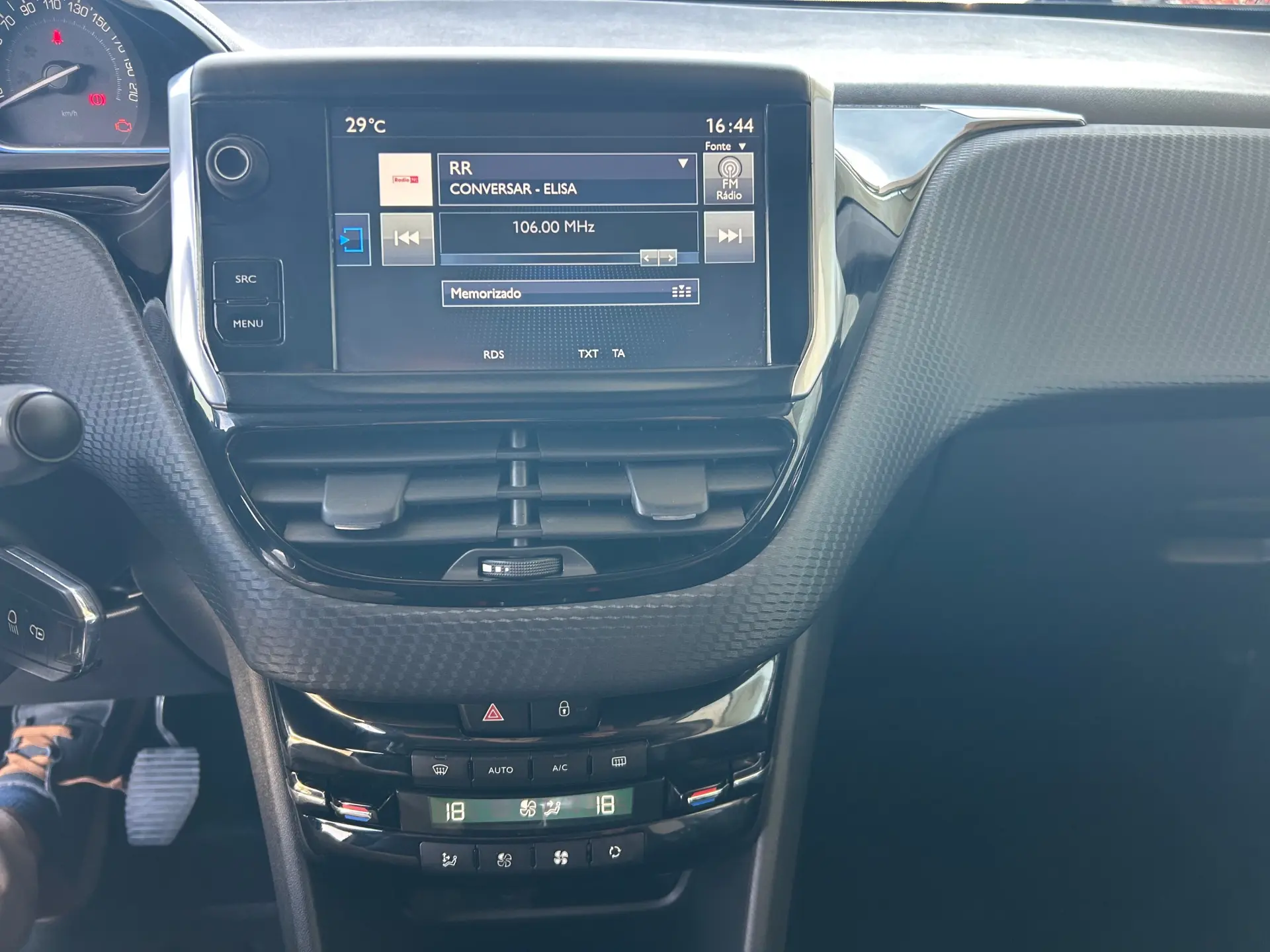Peugeot 2008 BlueHDi FAP 120 STOP & START Allure 29