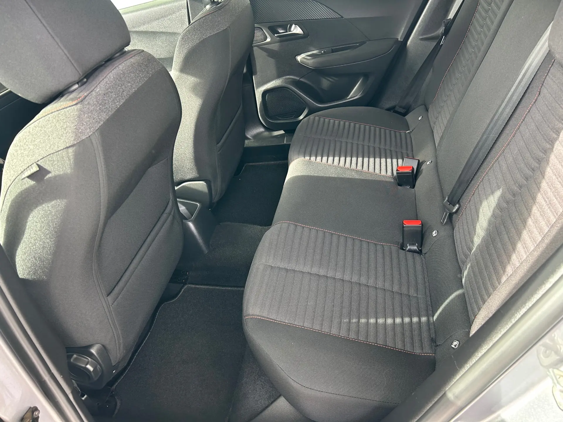 Peugeot 2008 1.2 PureTech Active Pack 25