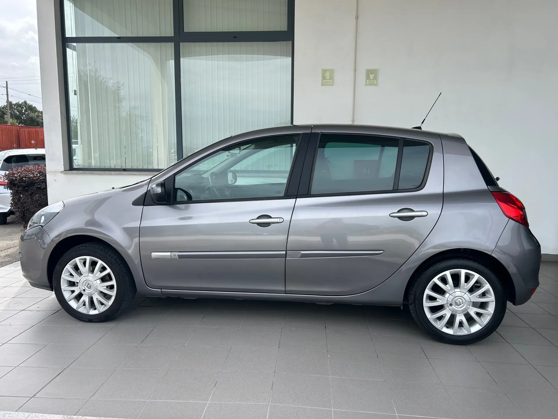 Renault Clio 1.5 dCi Dynamique S 8