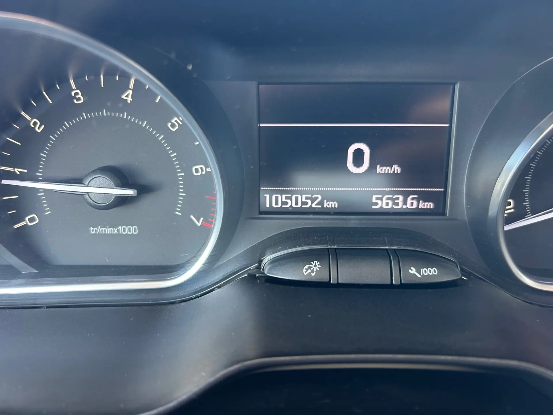 Peugeot 208 1.2 PureTech Allure 21