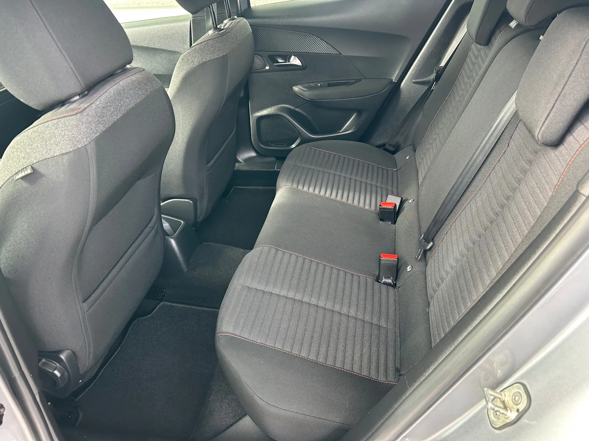 Peugeot 2008 1.2 PureTech Active Pack 23